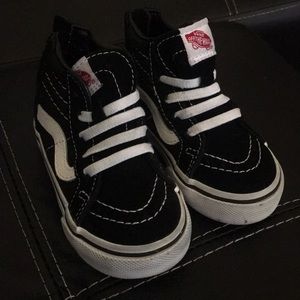 'Sk8-Hi' Zip Sneaker black